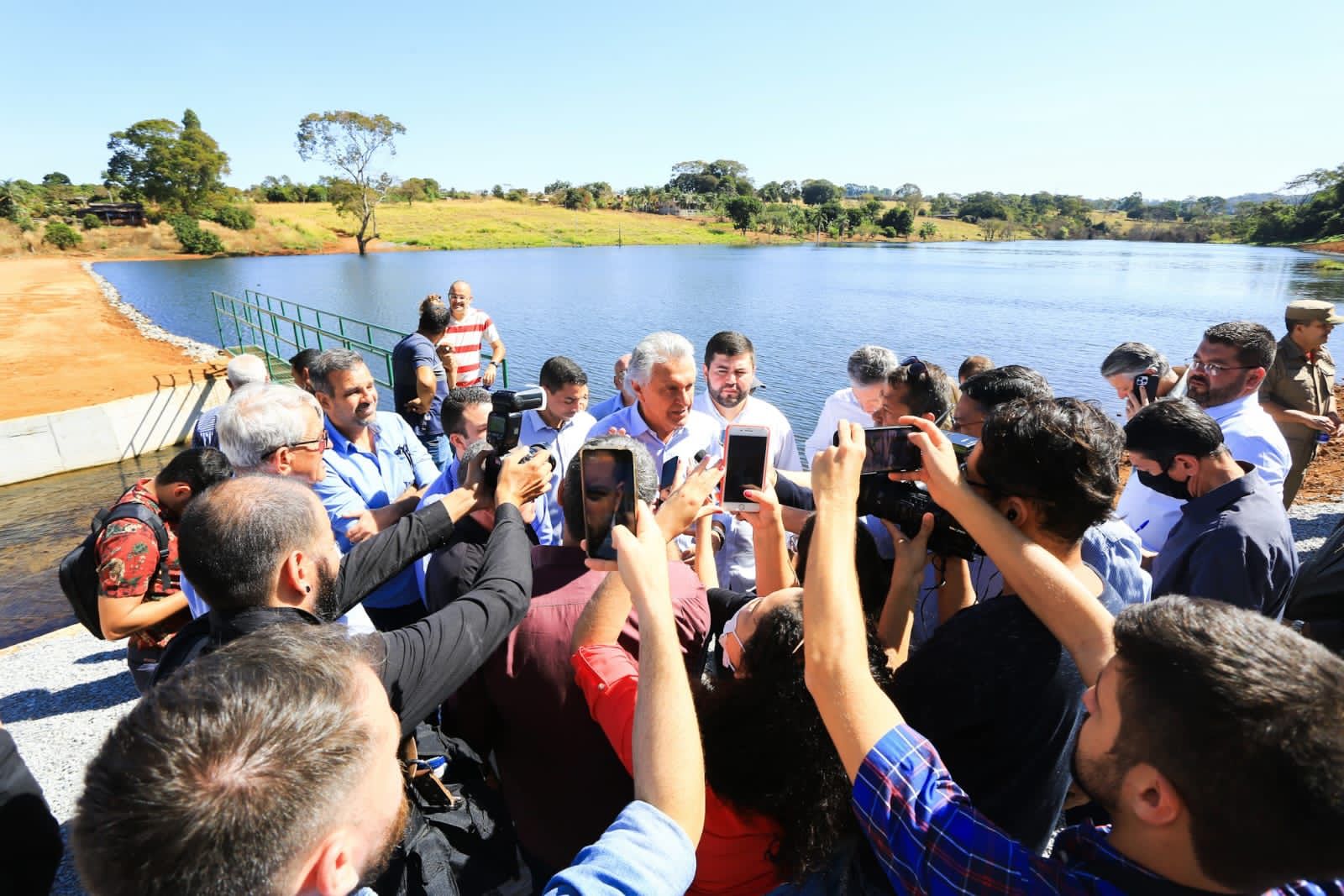 No momento, você está visualizando Caiado entrega barragem no Daia