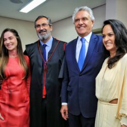 Governador Ronaldo Caiado pede convergência e diálogo durante posse de 43 novos promotores de Justiça do MPGO