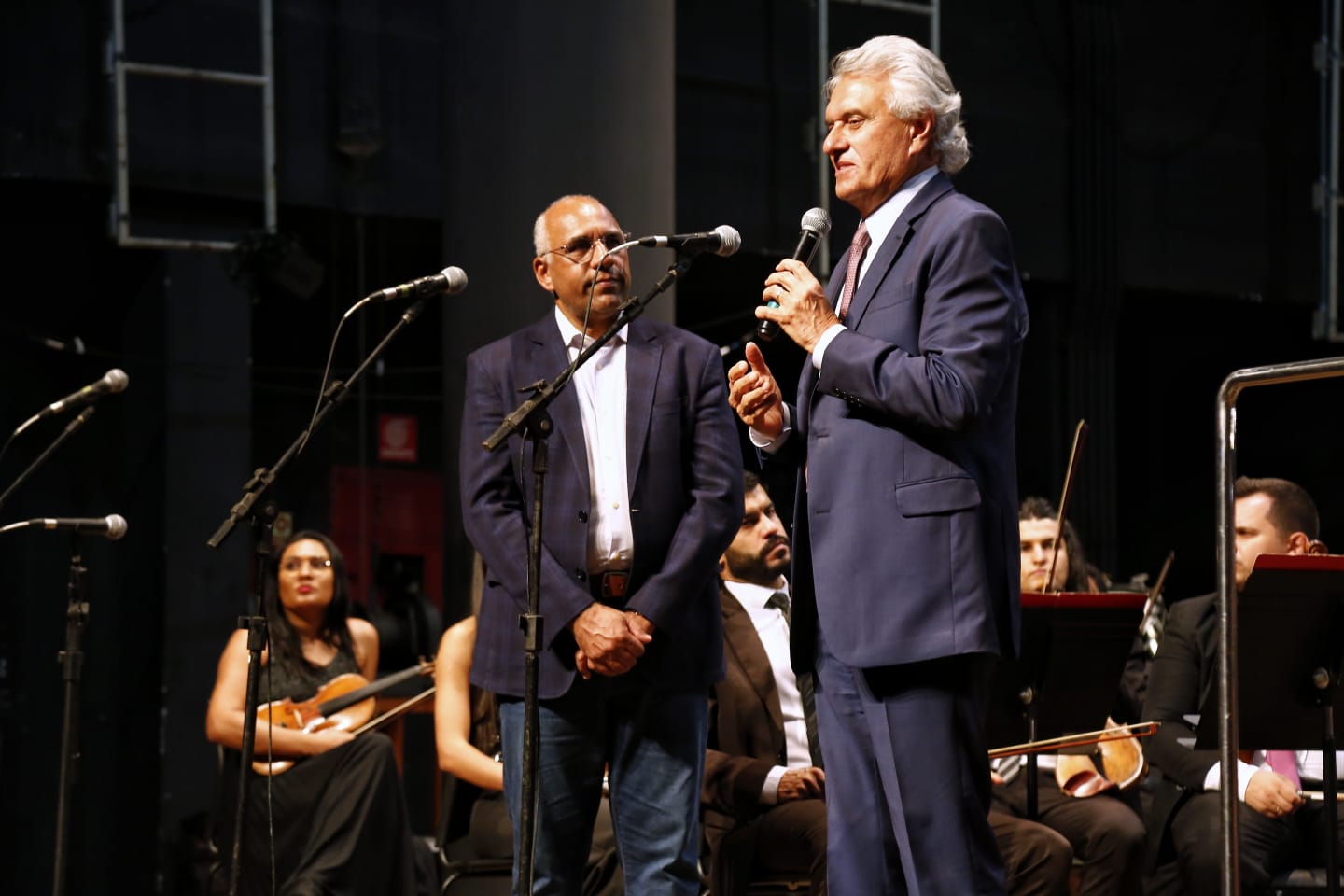 No momento, você está visualizando Governador prestigia concerto da Orquestra Sinfônica de Goiânia no aniversário da capital