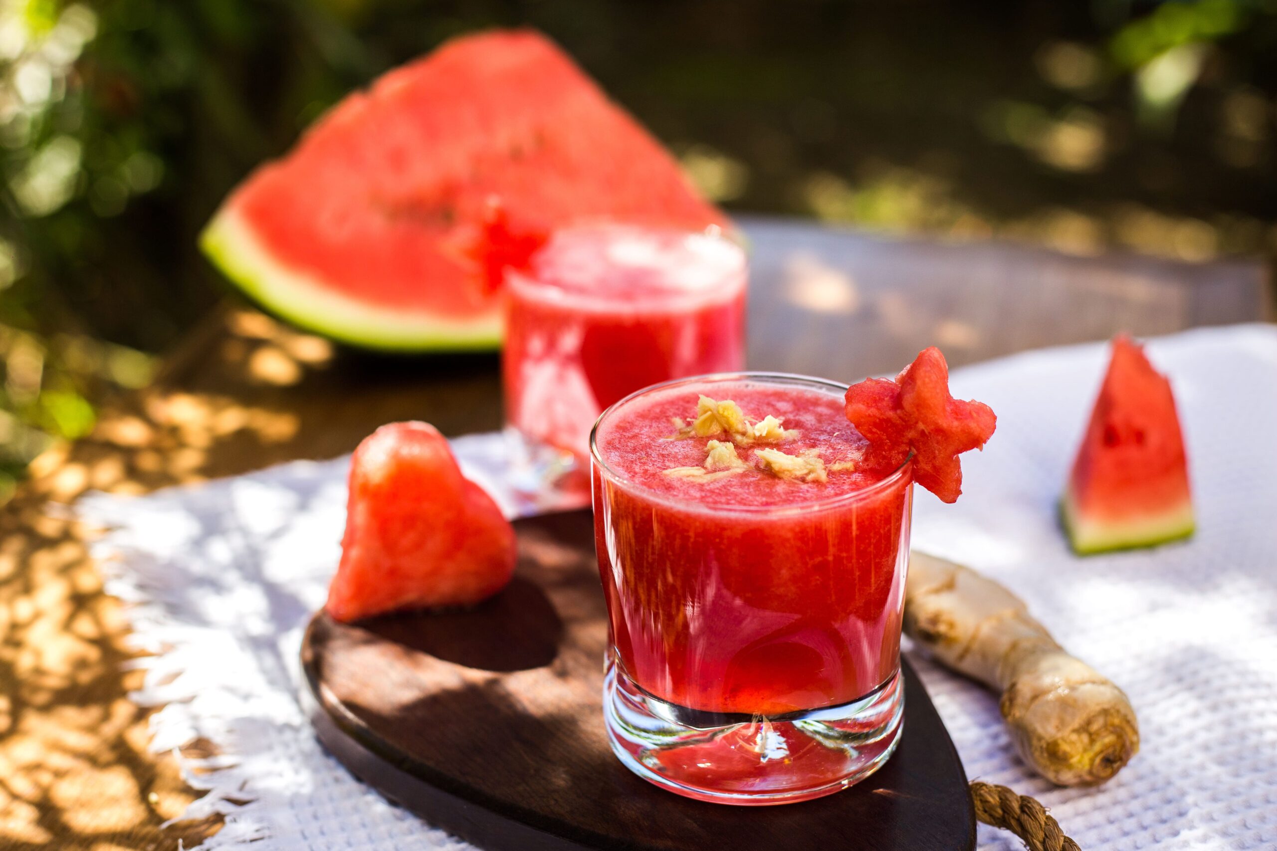 No momento, você está visualizando Receita  de Suco de Maça com Melancia e Gengibre