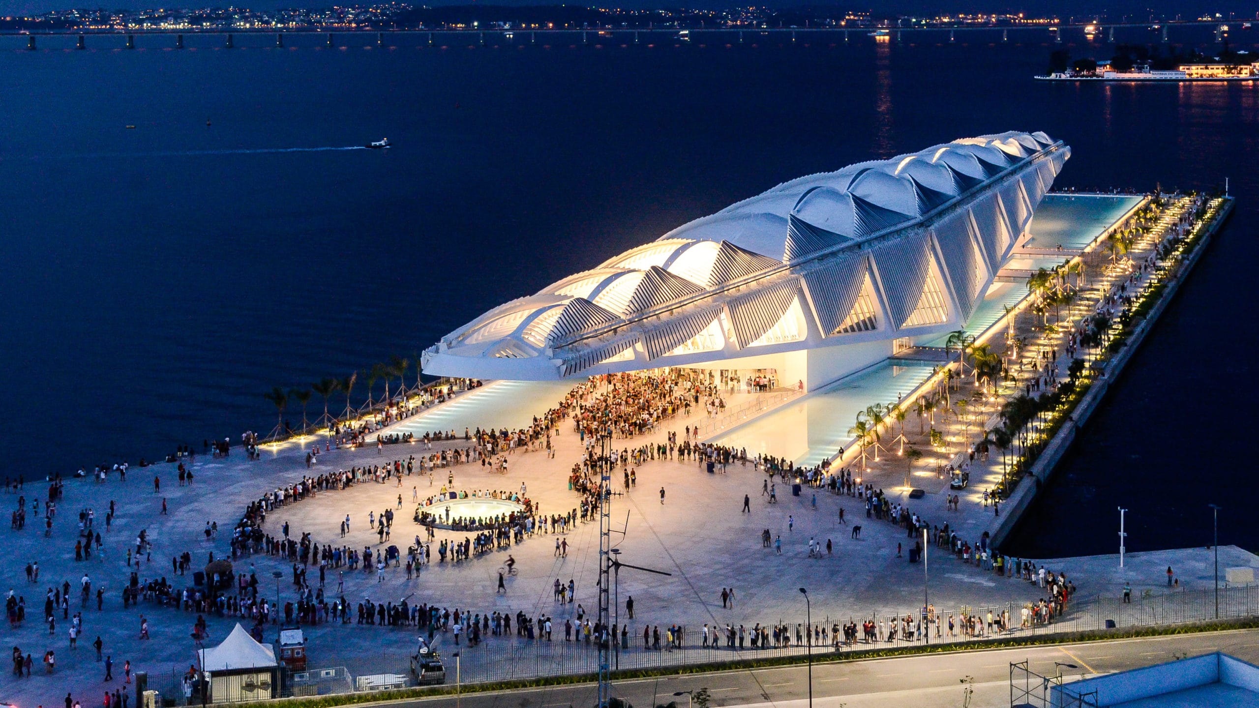 No momento, você está visualizando Réveillon White Rooftop 2023 – Museu do Amanhã, zona portuária