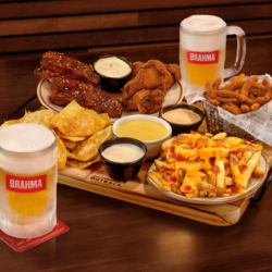 Outback e Brahma entram na torcida e lançam refil de chopp e aperitivos à vontade