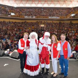 Governo de Goiás distribui milhares de brinquedos do Natal do Bem, em Goiânia