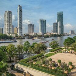 Four Seasons Hotel Bangkok at Chao Phraya River é um centro de energia e estilo, o único urban resort no coração da um cidade tão vibrante