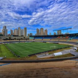 Maior palco do futebol goiano, Serra Dourada completa 48 anos de história