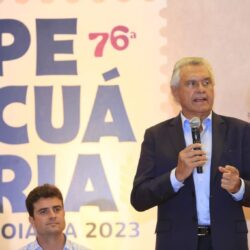 O Governador Ronaldo Caiado anuncia cursos profissionalizantes durante lançamento da 76ª Exposição Agropecuária do Estado de Goiás