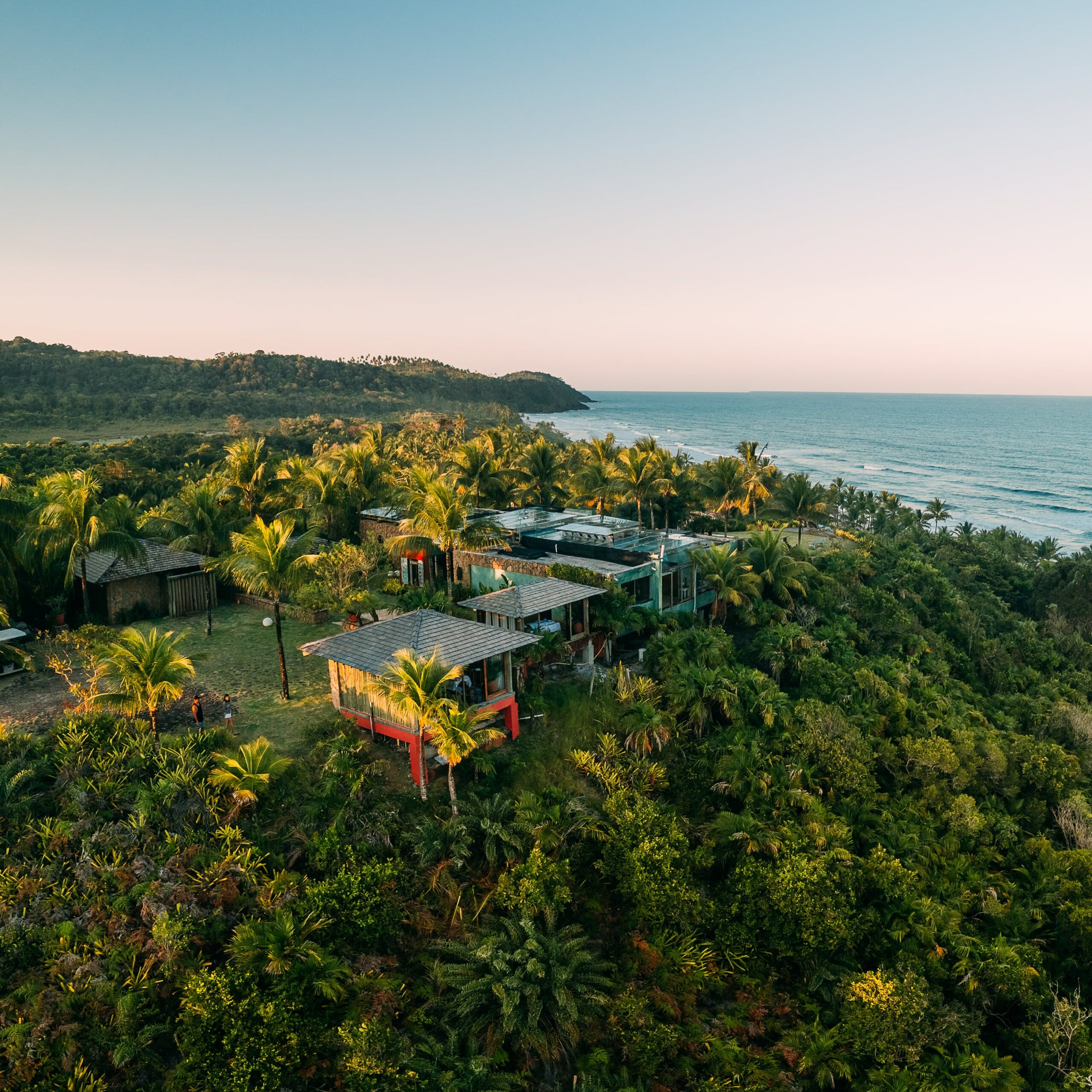 No momento, você está visualizando Tranquilidade em praia paradisíaca: Txai Resort Itacaré promove programação especial para o feriado de Tiradentes