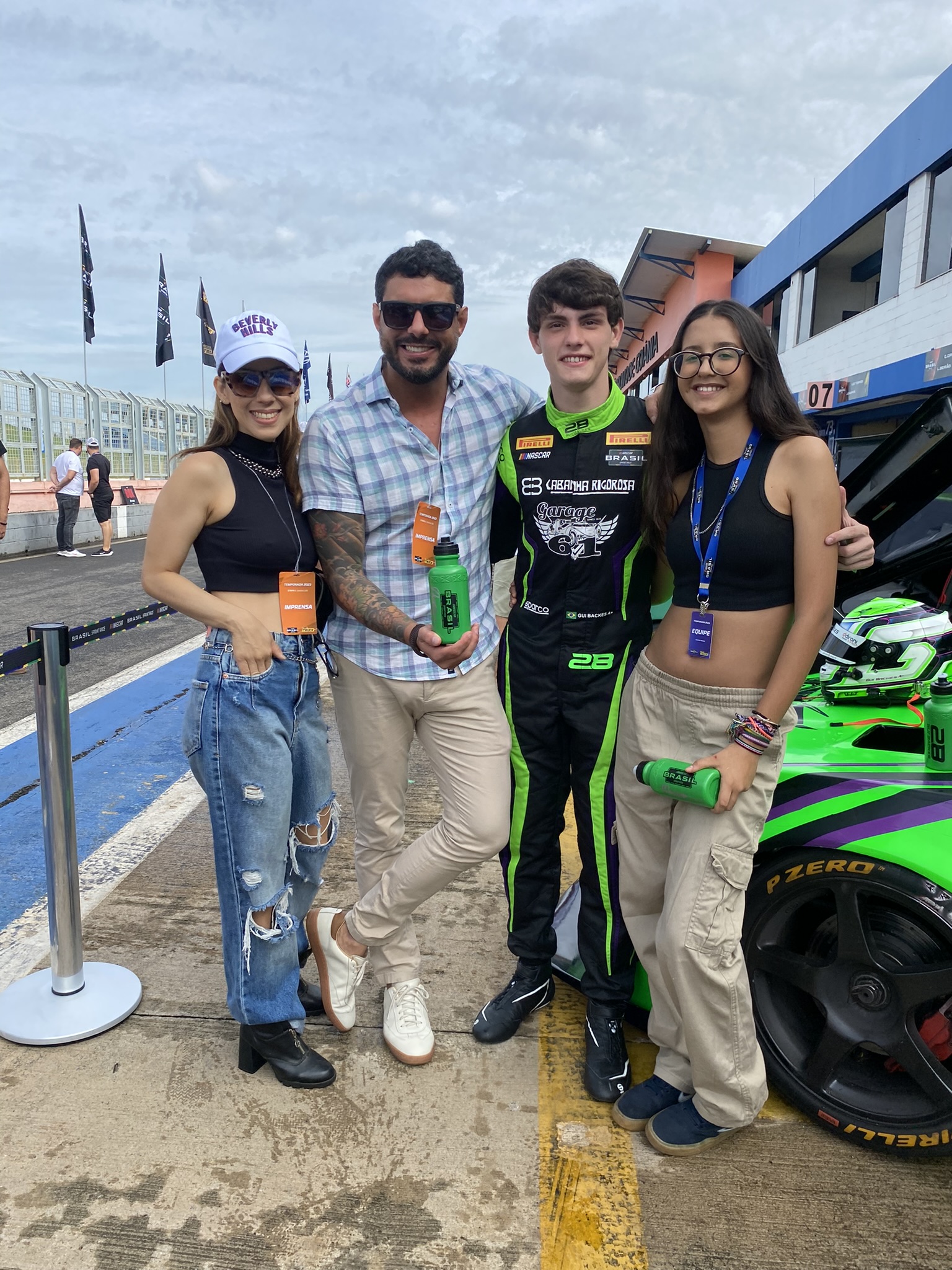 Você está visualizando atualmente Lorena Cantanhede e Thiago Almeida, juntos com a NASCAR Brasil, criam memórias afetivas de pai para filha na abertura da temporada de 2023.