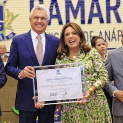 Primeira-dama Gracinha Caiado recebe título de cidadã anapolina