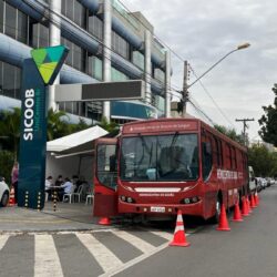 Doação de Sangue: cooperados Sicoob UniCentro Br e comunidade se unem em prol da causa