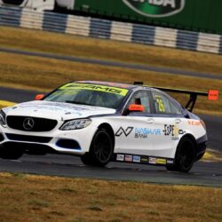 Márcio Giordano brilha com seu carro no autódromo de Goiânia e garante a vitória na segunda corrida da categoria c300