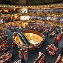 Para os apaixonados por literatura, Buenos Aires é parada obrigatória, com seu número incrível de livrarias
