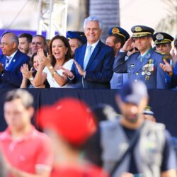 Caiado prestigia desfile cívico-militar em comemoração ao 7 de Setembro