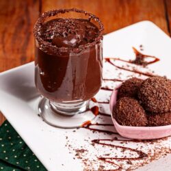 Sobremesa fácil: prepare o Brigadeiro Gourmet da Água Doce