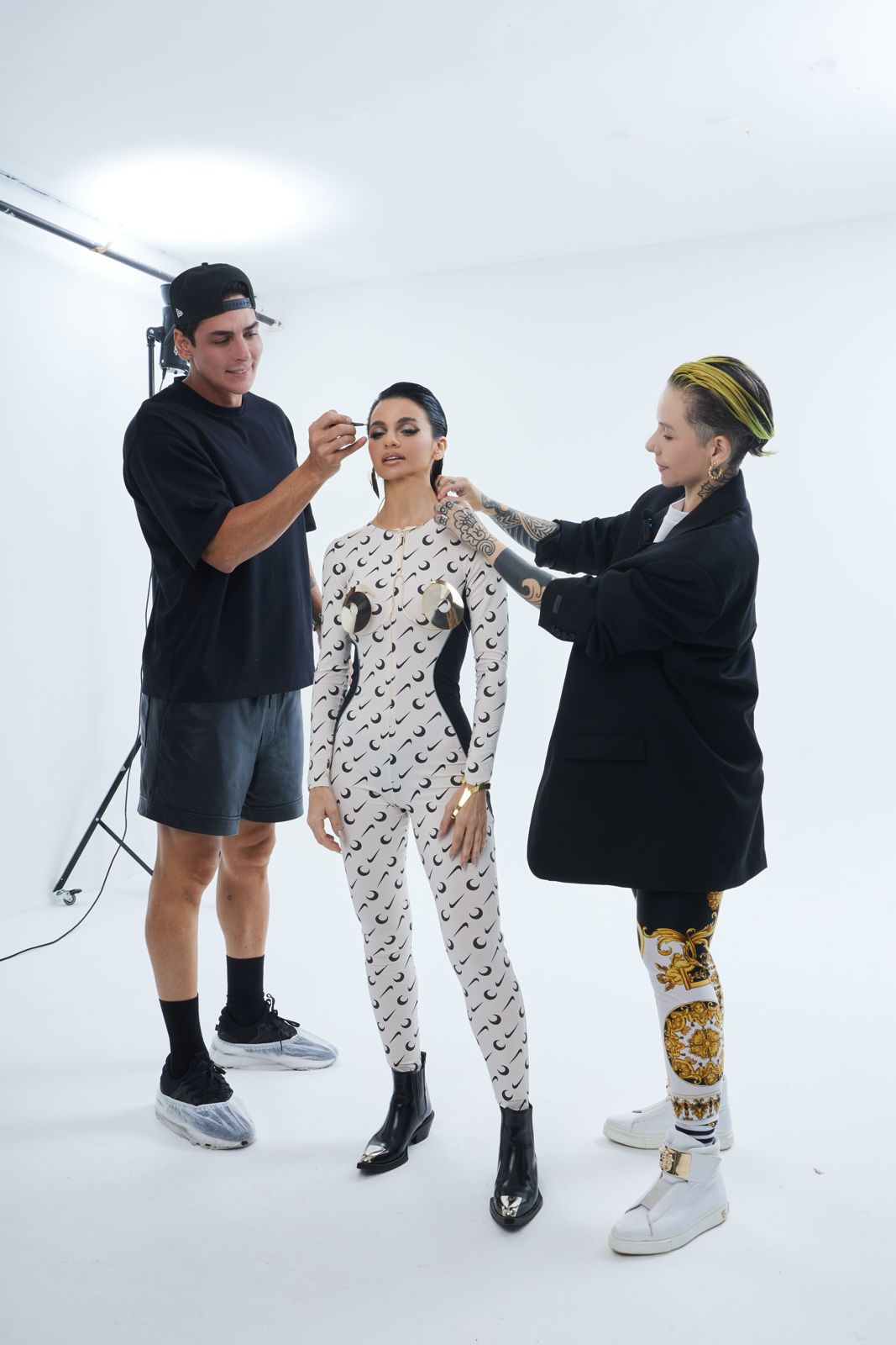 No momento, você está visualizando <strong>Izabelle Capuzzo assina styling com a DJ Camila Jun</strong>