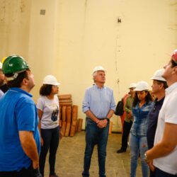 Caiado vistoria obras de restauração da Catedral de Sant’Ana, na cidade de Goiás