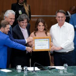 Caiado destaca excelência do trabalho de profissionais de saúde em noite de homenagens