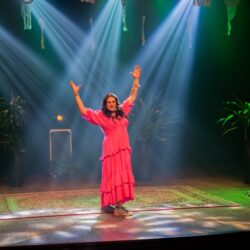 Índio Behn apresenta espetáculo ‘Gratiluz’ em Goiânia e Anápolis