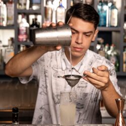 Bartender do Zimbro é semifinalista em competição