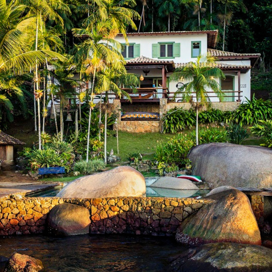 No momento, você está visualizando Férias de julho: casas de praia em Paraty são ideais para relaxar em meio à natureza