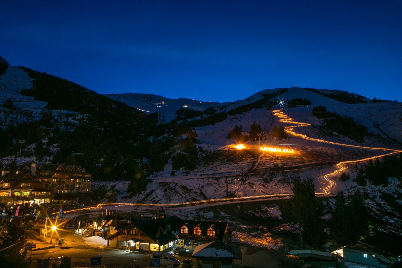 Você está visualizando atualmente Festa da Neve em Bariloche: shows, eleição da Rainha e torneios