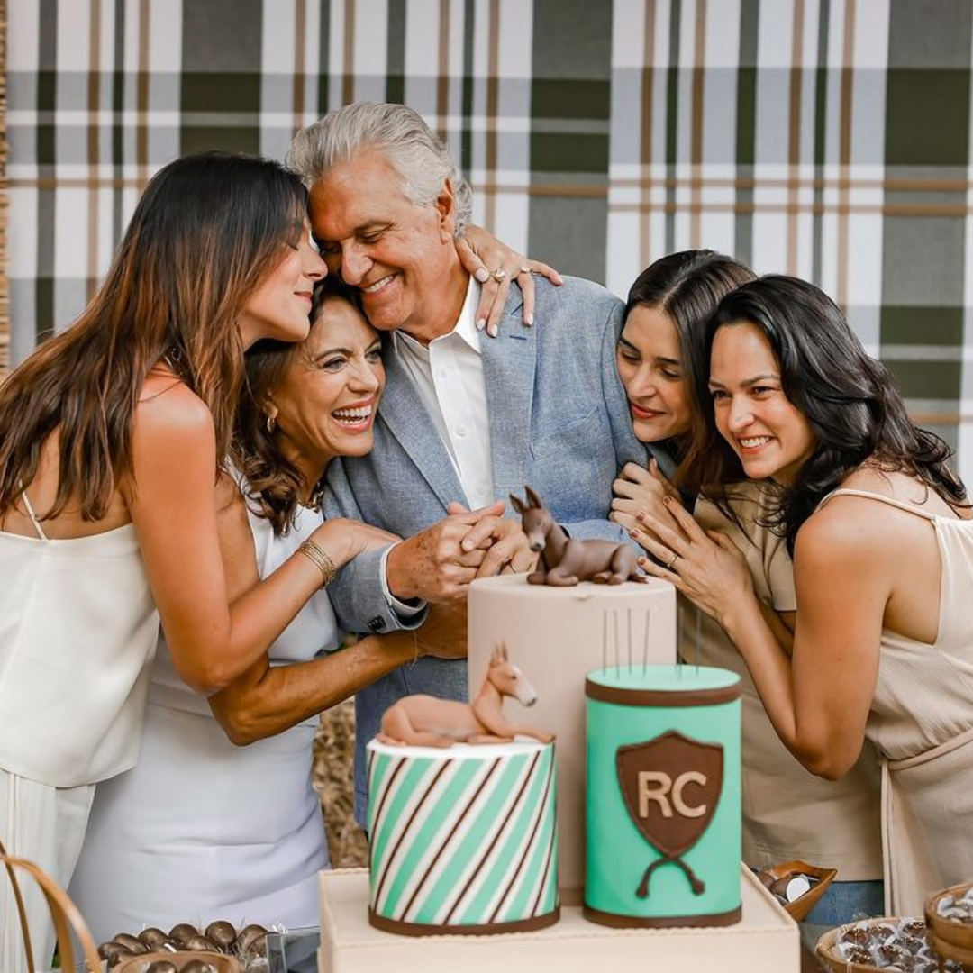 Você está visualizando atualmente Governador Ronaldo Caiado celebra aniversário destacando conquistas, desafios e reconhecimento ao trabalho em equipe