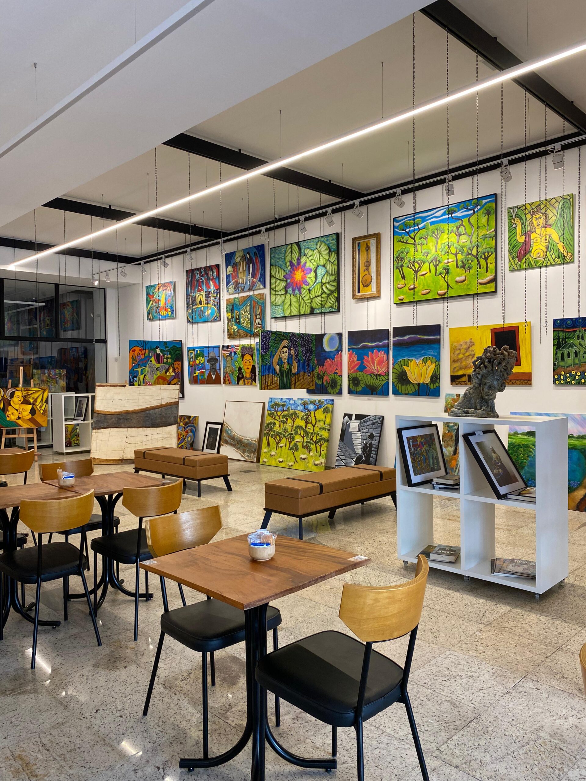 No momento, você está visualizando Soft Opening Revela Nova Galeria de Arte e Café em Goiânia