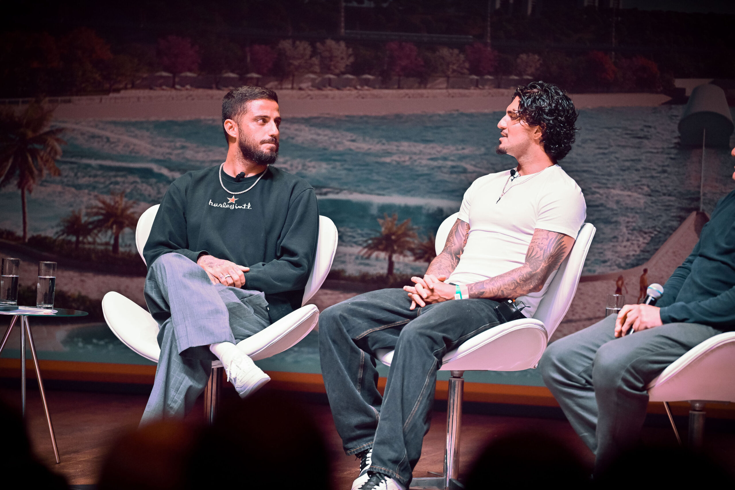 No momento, você está visualizando Gabriel Medina, Filipe Toledo e Fabio Gurgel fazem talk exclusivo falando sobre equilíbrio, bem estar e saúde mental