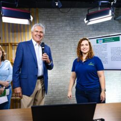 Ao entregar Centro de Mídias do GoiásTec, Caiado destaca que a tecnologia garante ensino de qualidade a estudantes afastados dos centros urbanos