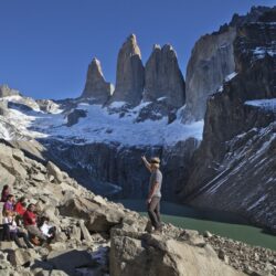 Hotel promove caminhadas icônicas no Parque Nacional Torres del Paine, no Chile