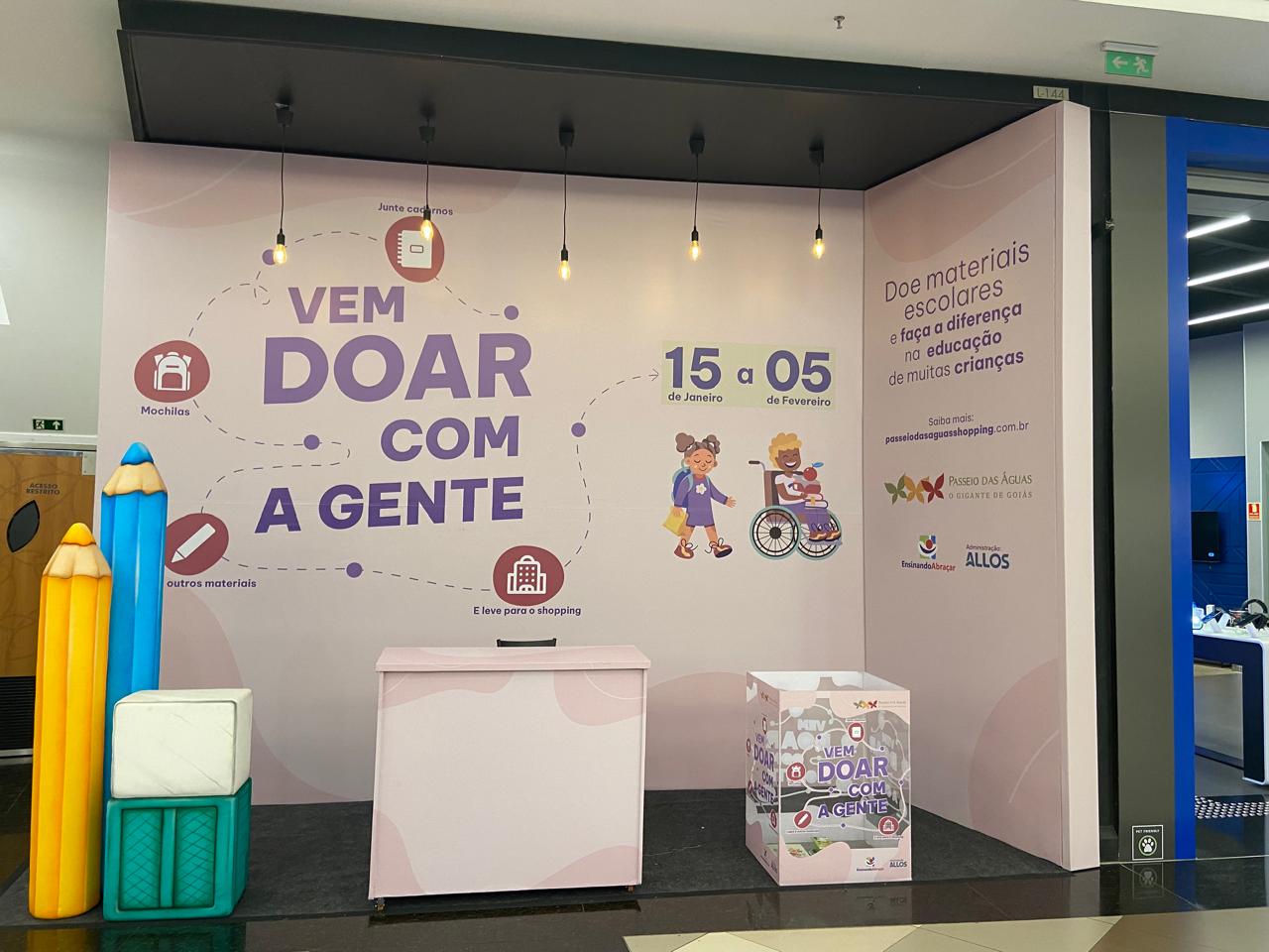 No momento, você está visualizando Goiânia Shopping e Passeio das Águas Shopping lançam campanha Vem Doar Com a Gente para arrecadação de materiais escolares