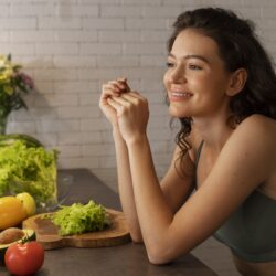 Nutricionista do Sesc Goiás explica como os alimentos influenciam na saúde mental