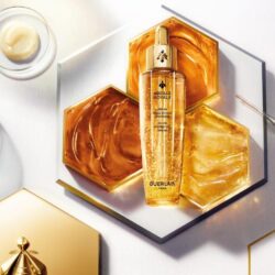 Guerlain apresenta o novo Abeille Royale Watery Oil Serum: o relançamento de um dos principais produtos da marca