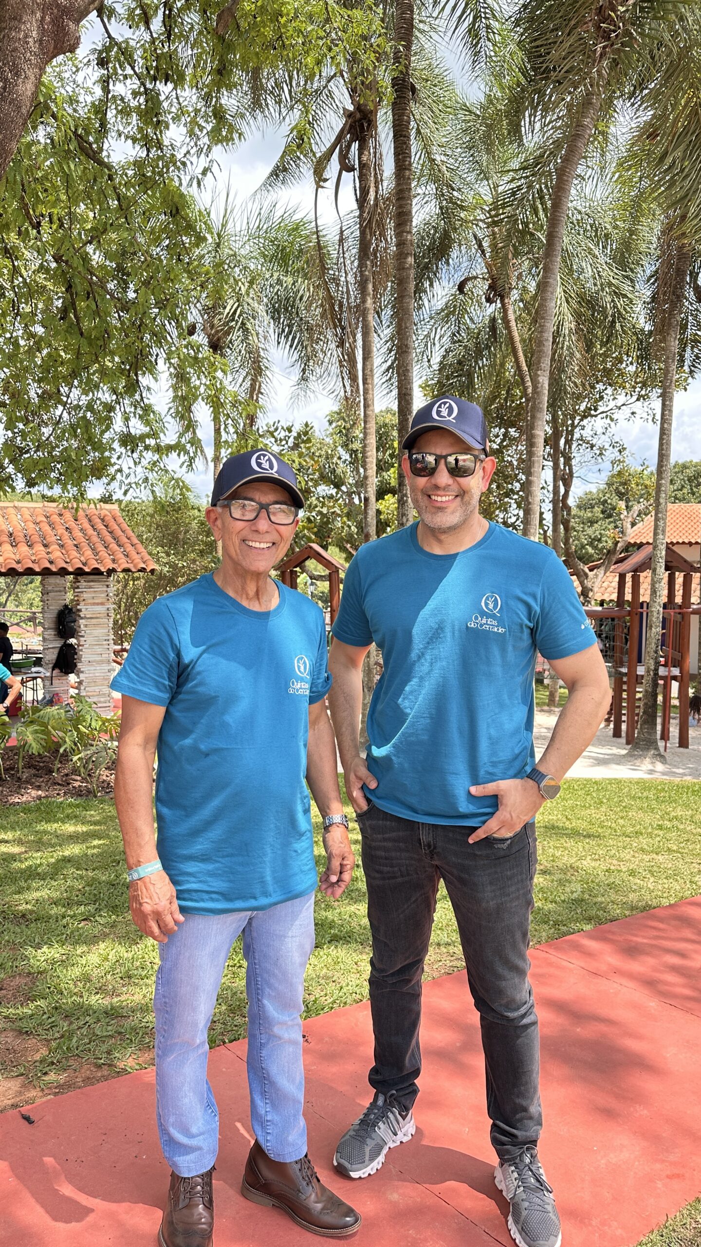 No momento, você está visualizando Convidados são recebidos com almoço temático no Quintas do Cerrado Condomínio