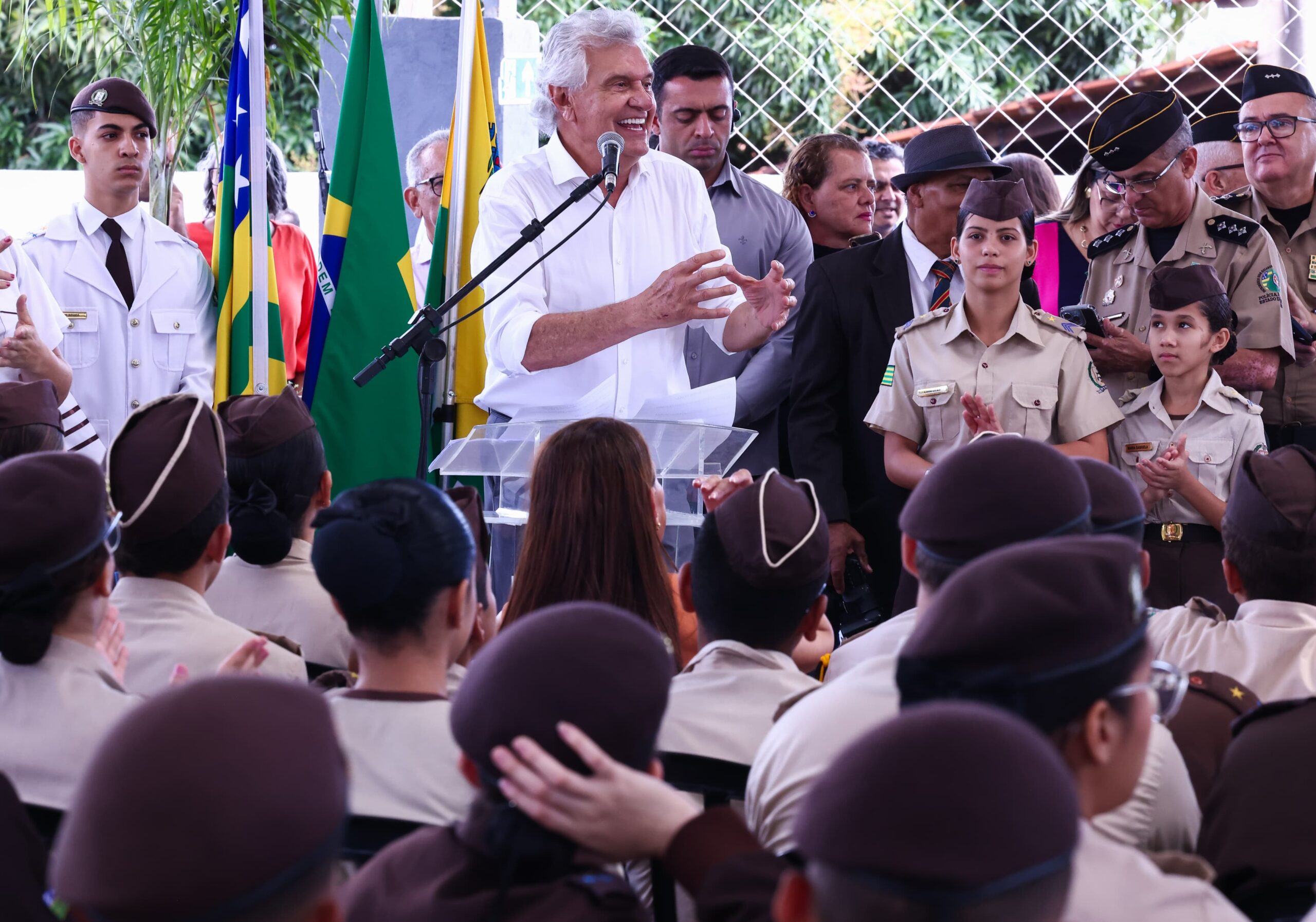 No momento, você está visualizando Colégios militares são entregues por Caiado em Aparecida e Hidrolândia